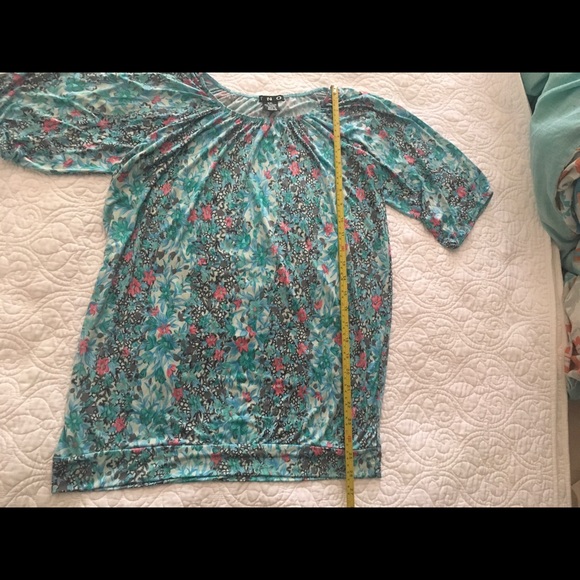 Raglan Sleeve Elastic Neck Boho Top - Picture 4 of 8